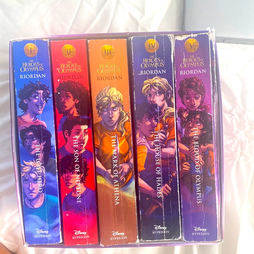 Heroes of Olympus Paperback Boxed Set